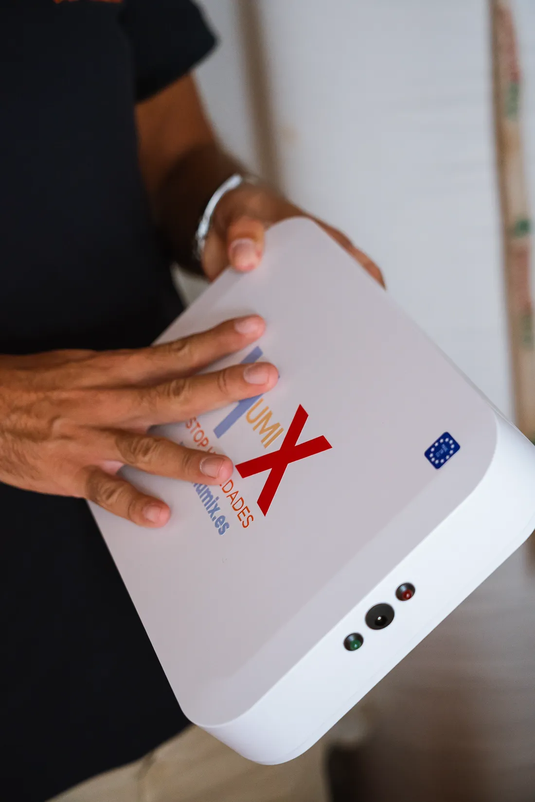 Equipo técnico en Gijón realizando diagnóstico de humedades